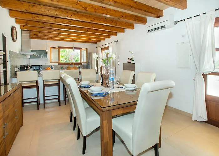 Owl La Rafal - Luxury Retreat With Mountain Views