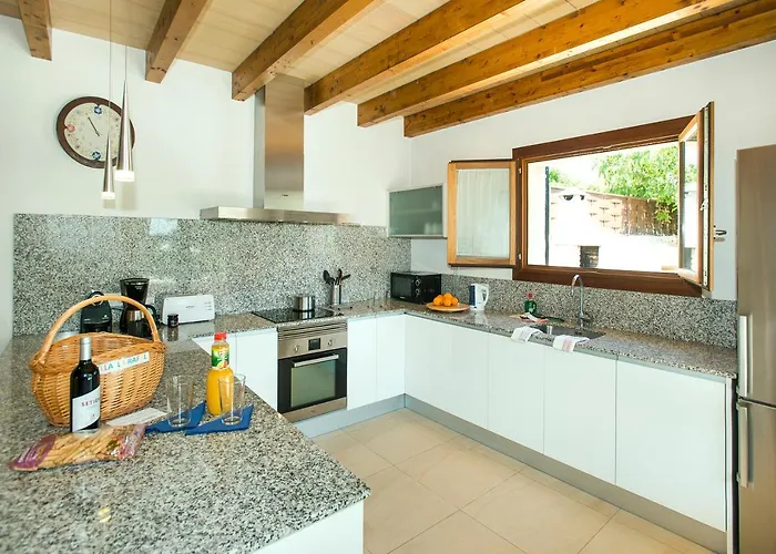 Owl La Rafal - Luxury Retreat With Mountain Views